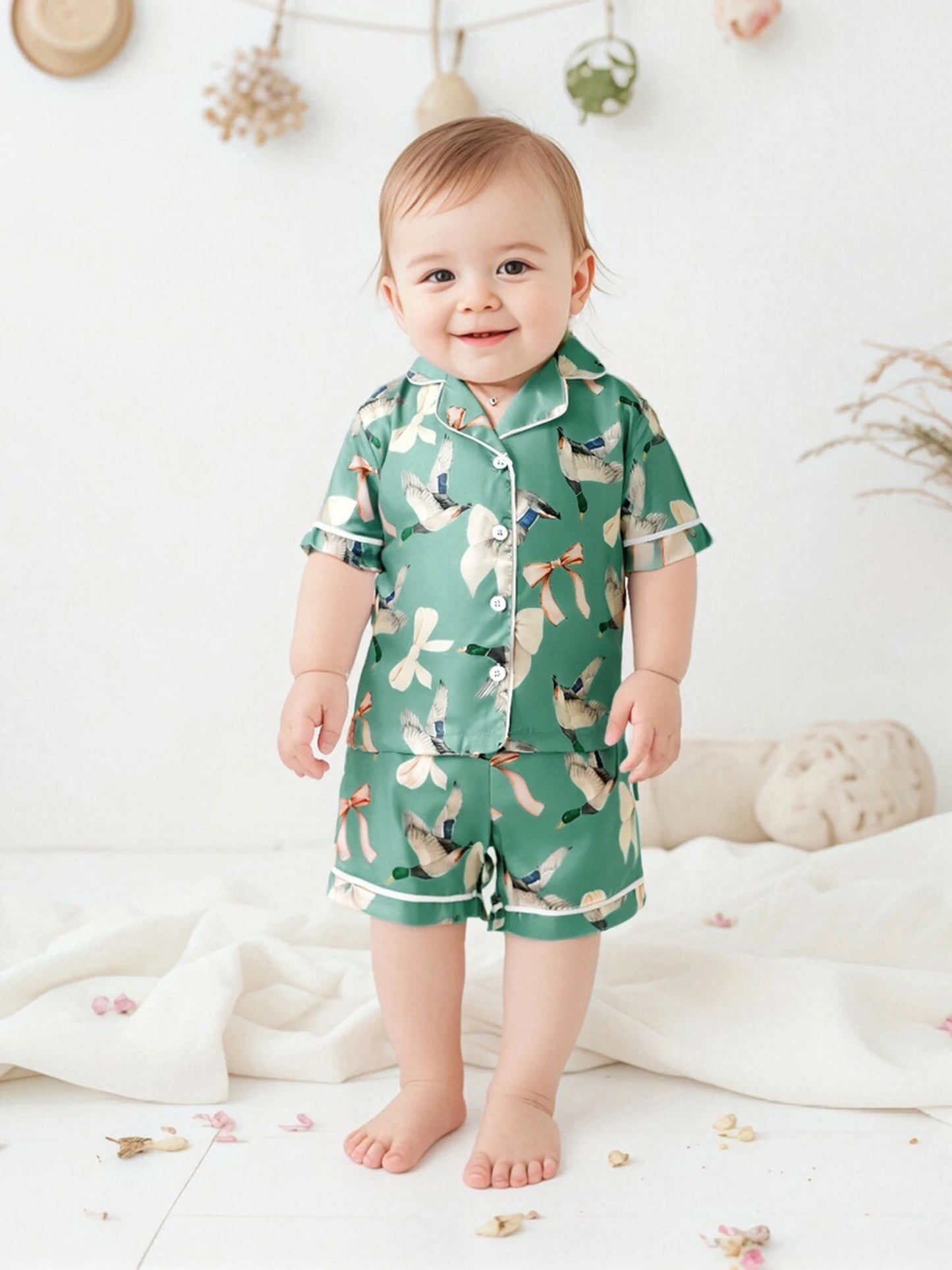 Children s Girls Pajama Set Cute Animal Print Short Sleeve Pajama Top with Cozy Elastic Waist Shorts for a Good Night s Sleep